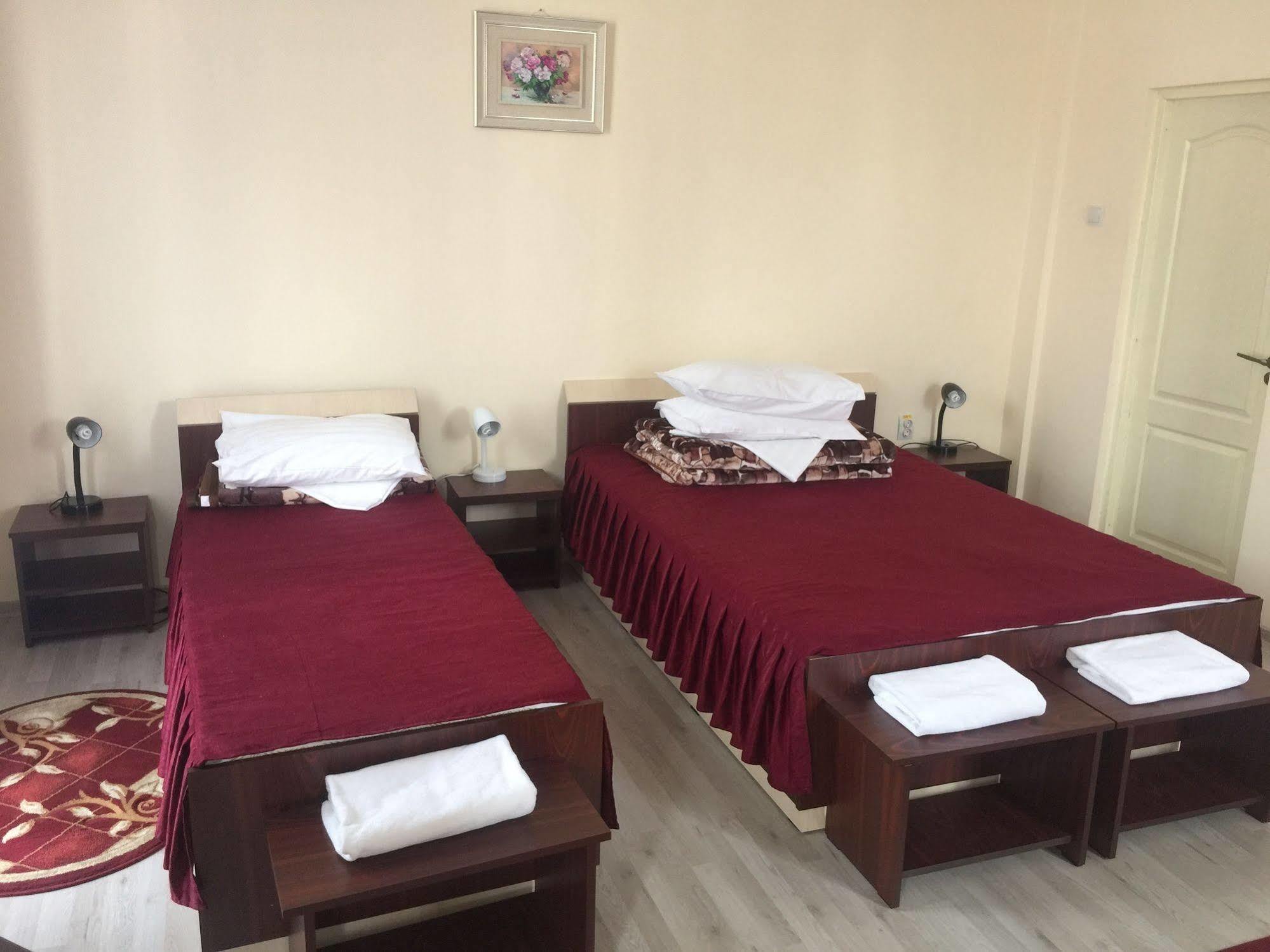 Hotel Continental City Center Iasi Extérieur photo